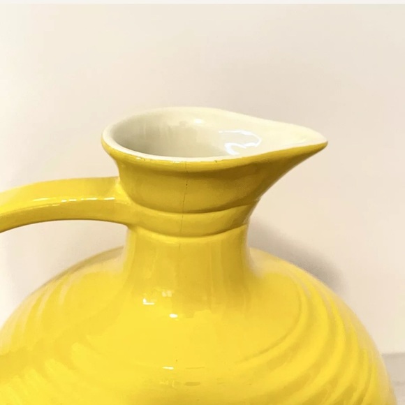 Vintage Hall’s 5 Band Pitcher with Lid Mid-Century Modern Rare - Picture 10 of 10